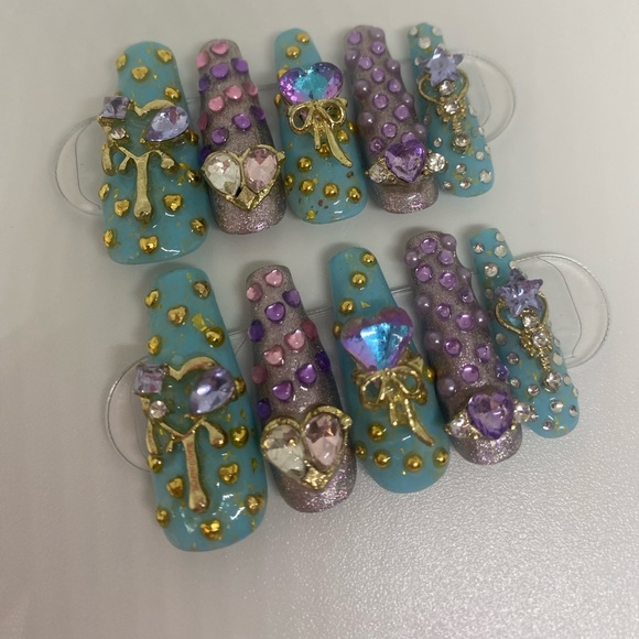 Color Changing and Metallic Handmade Press On Nail Set Purple - Picture 14 of 16